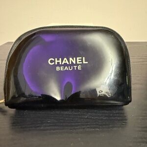 New Chanel Beaute Cosmetic Makeup Bag Black NWOT Small